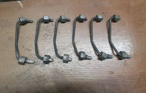 Audi A6 S6 C6 4F Fuel injector supply line/pipe 