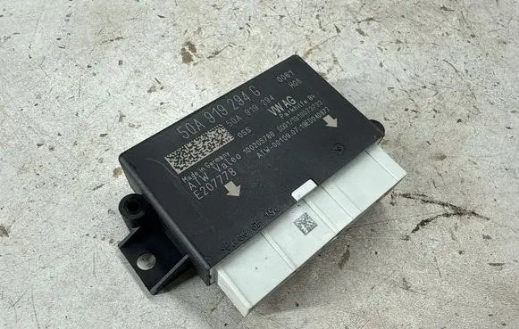 Audi Q3 F3 Parking PDC control unit/module 5QA919294 5QA919294G E207778