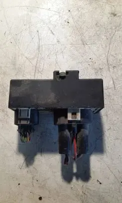 Volkswagen Golf IV Coolant fan relay 1J0919506H 898884000