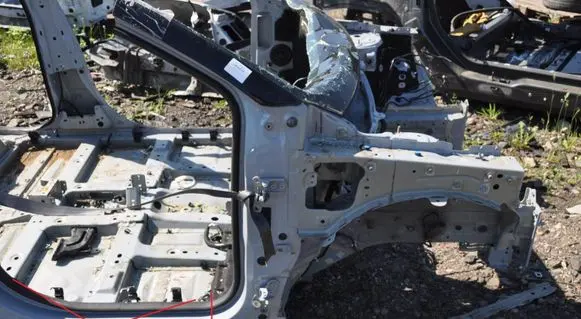 Renault 5 E-Tech Front quarter panel