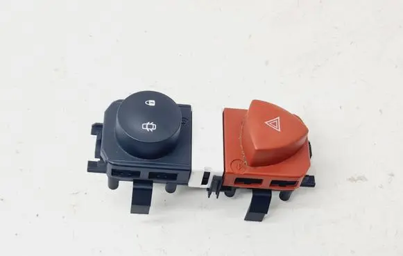 Renault Scenic II - Grand scenic II Central locking switch button 8200095493