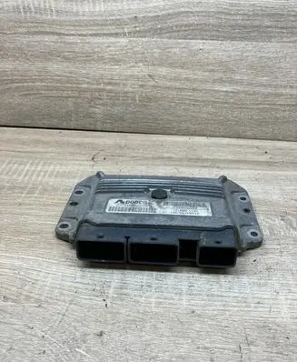 Renault Megane II Engine control unit/module 8200298457 215841533B1