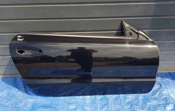 Mercedes-Benz E C207 W207 Front door DRZWI207197P
