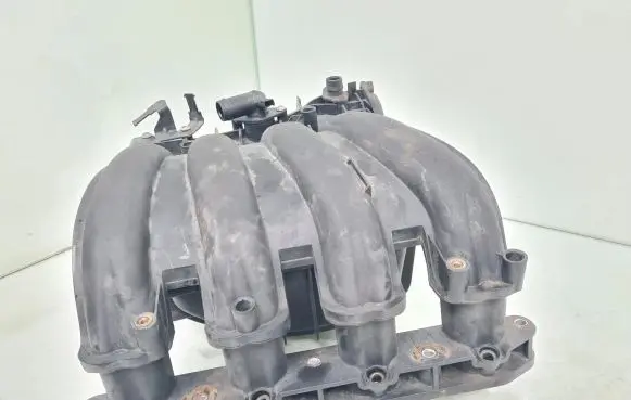 BMW 1 E81 E87 Intake manifold 7529438