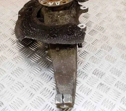 BMW 5 F10 F11 Front wheel hub