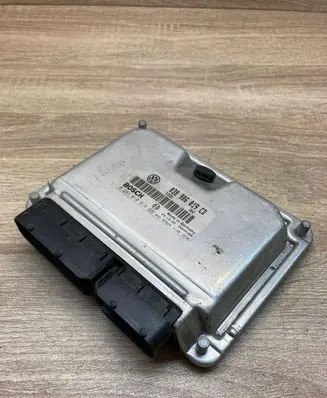 Volkswagen PASSAT B5 Engine control unit/module ECU 038906019CD 0281010218