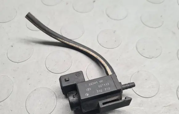 BMW 7 E65 E66 Turbo solenoid valve 1742712