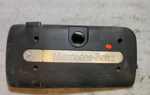 Mercedes-Benz C W203 Engine cover (trim) a6120100667 6120100667
