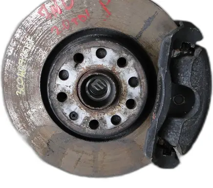 Rear wheel hub