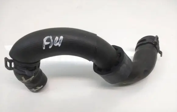 Volkswagen Tiguan Engine coolant pipe/hose 04L122058D ZD301012