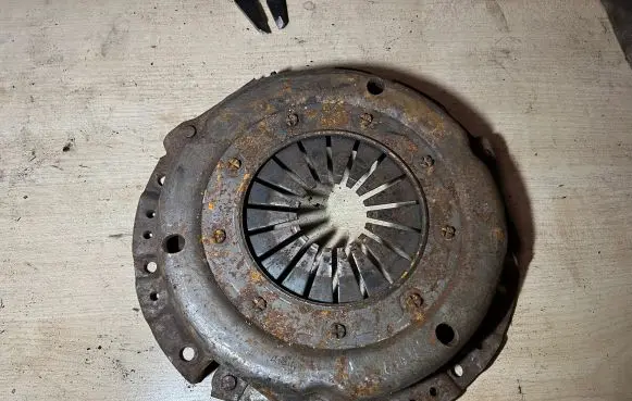 Mitsubishi Lancer Pressure plate 