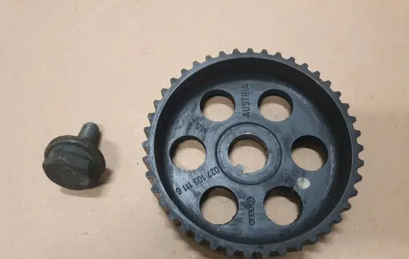 Volkswagen PASSAT B3 Camshaft pulley/ VANOS 027109111G