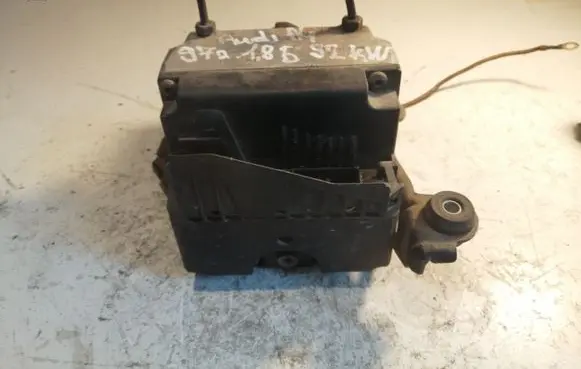 Audi A4 S4 B5 8D ABS Pump