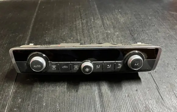 Audi Q3 F3 Climate control unit 83A820043H 901565230002 SW0052