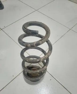 Nissan X-Trail T32 Rear coil spring Nocode
