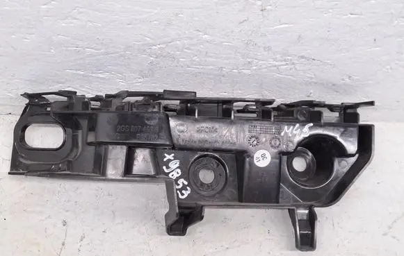 Ford Focus Front bumper mounting bracket 2GS807453B