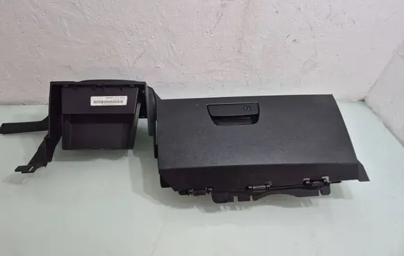 Dodge Grand Caravan Glove box set L0201222 C034003AA