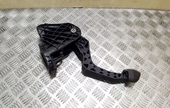 Clutch pedal