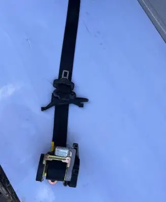 Mercedes-Benz CLK A208 C208 Front seatbelt 560490211