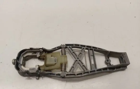 Volkswagen Touran I Rear door exterior handle/bracket 1T0837886B