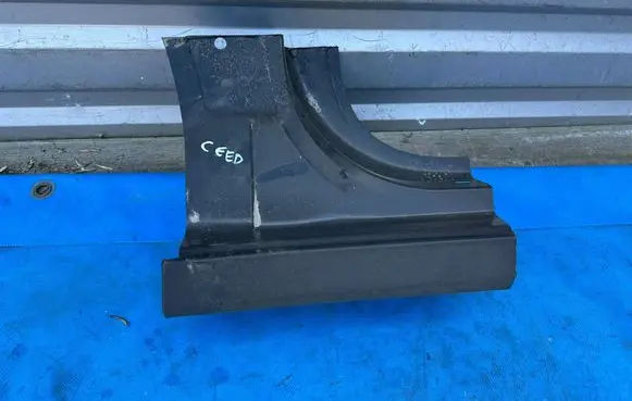 KIA Ceed Sill