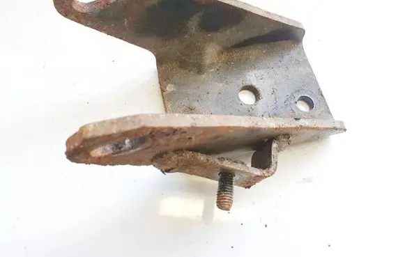 Toyota Corolla E120 E130 Engine mounting bracket