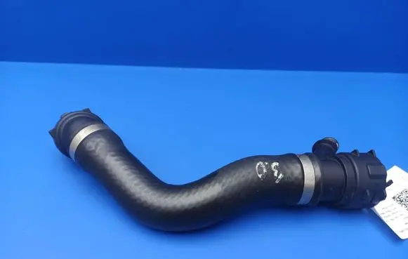 BMW 7 E65 E66 Engine coolant pipe/hose 7789742