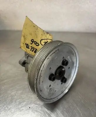 Audi A4 S4 B7 8E 8H Power steering pump 8H0145155