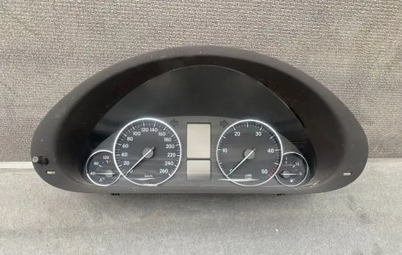 Mercedes-Benz C W203 Speedometer (instrument cluster) 110080327009 A2C53092408 DC2035405248