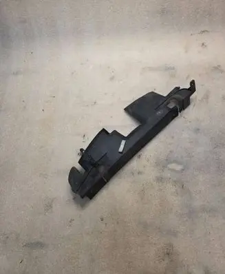 Audi A2 Intercooler air guide/duct channel 8Z0121283E