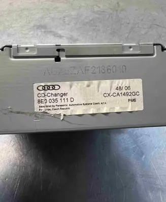 CD/DVD changer