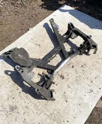 BMW 5 E39 Front subframe 1092868