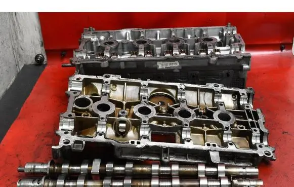 Renault Megane III Engine head 8200766796F