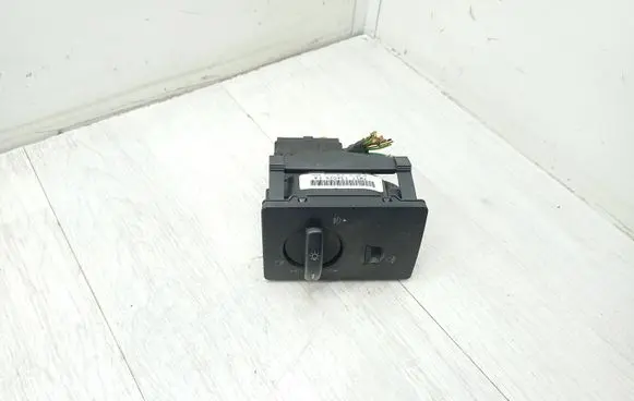 Ford Focus Light switch 7M5T13A024FA