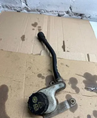 Ford Fiesta Brake fluid reservoir 8V512K478A