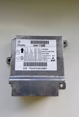 Chrysler Town & Country V Airbag control unit/module 68062118AE 5WY86930 T0EJF3330120B0