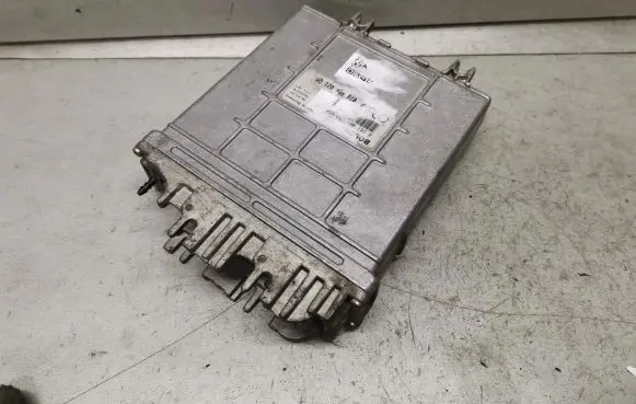 Audi A4 S4 B5 8D Engine control unit/module 028906021GM 0281001657 0281001658