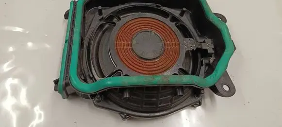 BMW 5 G30 G31 G38 Subwoofer speaker 6801075