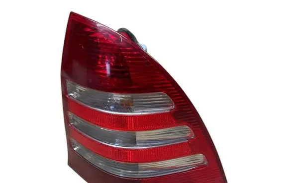Mercedes-Benz C AMG W203 Rear/tail lights E11634 2038202364L ULO3313