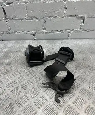 BMW X3 F25 Front seatbelt 7258432