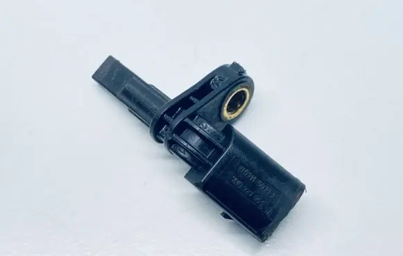 Volkswagen PASSAT B6 ABS brake wheel speed sensor 7H0927804