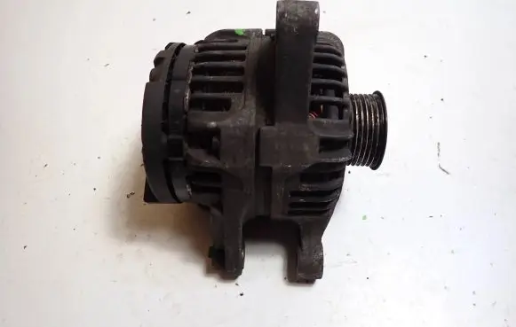 Toyota Corolla E120 E130 Generator/alternator 0124315024