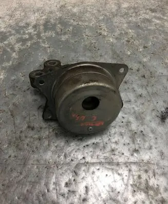 Opel Vectra C Engine mount bracket V05364