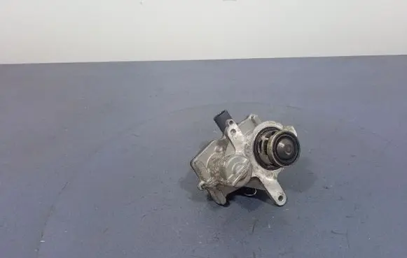 Skoda Octavia 985 EGR valve 05L131501M