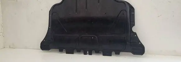 Volkswagen Touran III Engine splash shield/under tray 3Q0825236D