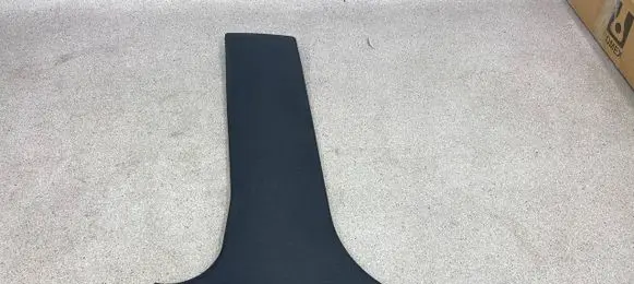BMW 5 E39 (A) pillar trim 8202615 51438202615
