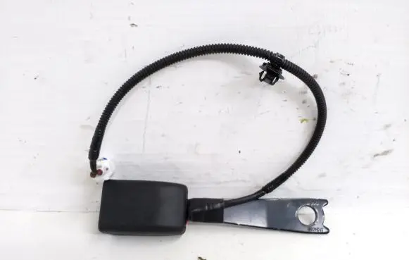 Toyota Hilux (AN120, AN130) Front seatbelt buckle
