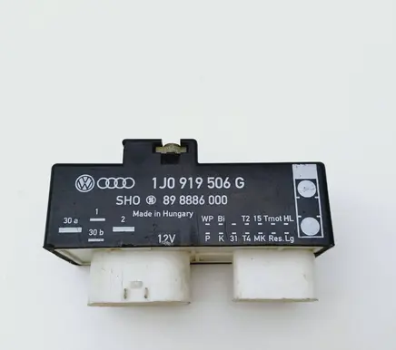 Audi A3 S3 8L Coolant fan relay 1J0919506G