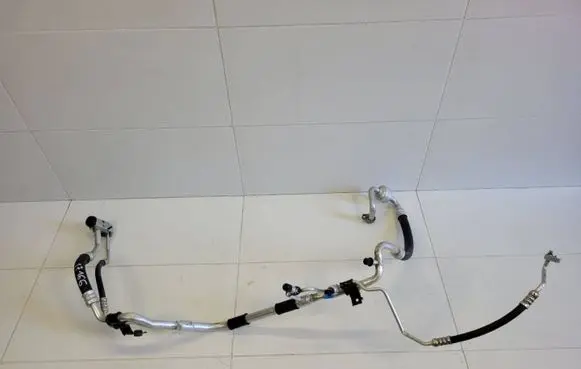 Air conditioning (A/C) pipe/hose