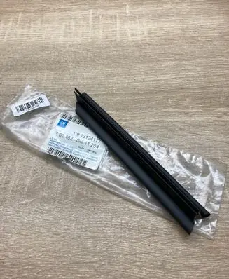 Opel Astra H Rear door window/glass frame 13124177